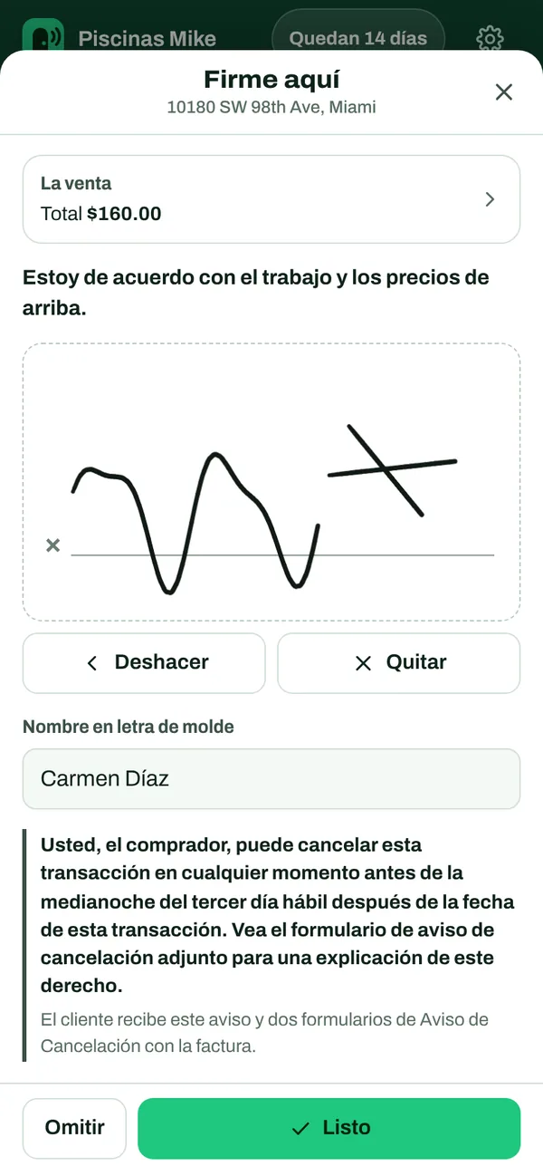 Cliente firmando la venta con el dedo, con el aviso de cancelación de 3 días